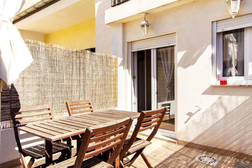 Apartamento Con Terraza Privada Cerca De La Playa Valencia Eksteriør bilde