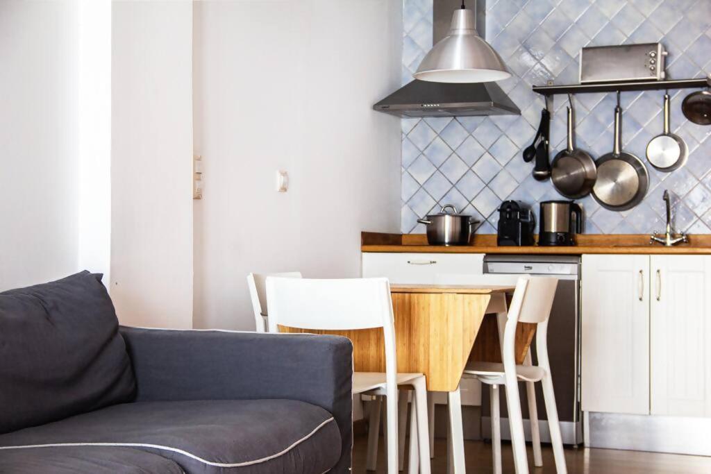 Apartamento Con Terraza Privada Cerca De La Playa Valencia Eksteriør bilde